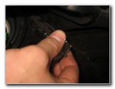 2015-2018-Nissan-Murano-Headlight-Bulbs-Replacement-Guide-044