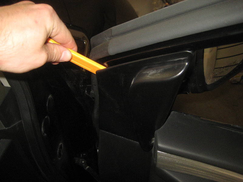 2015-2018-Nissan-Murano-Interior-Door-Panel-Removal-Speaker-Upgrade-Guide-002