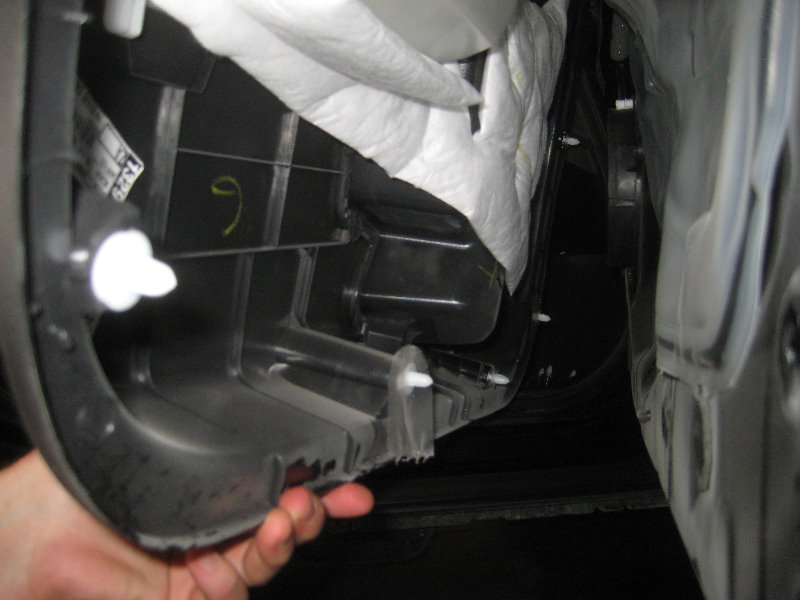 2015-2018-Nissan-Murano-Interior-Door-Panel-Removal-Speaker-Upgrade-Guide-022