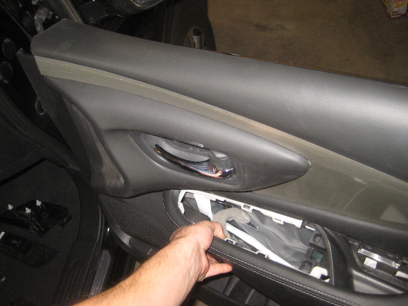 2015-2018-Nissan-Murano-Interior-Door-Panel-Removal-Speaker-Upgrade-Guide-023