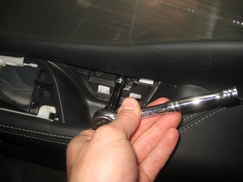 2015-2018-Nissan-Murano-Interior-Door-Panel-Removal-Speaker-Upgrade-Guide-047