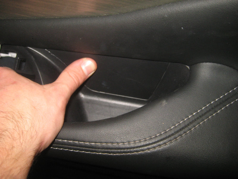 2015-2018-Nissan-Murano-Interior-Door-Panel-Removal-Speaker-Upgrade-Guide-051