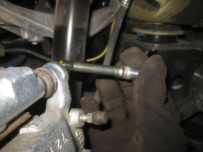 2015-2018-Nissan-Murano-Rear-Brake-Pads-Replacement-Guide-011