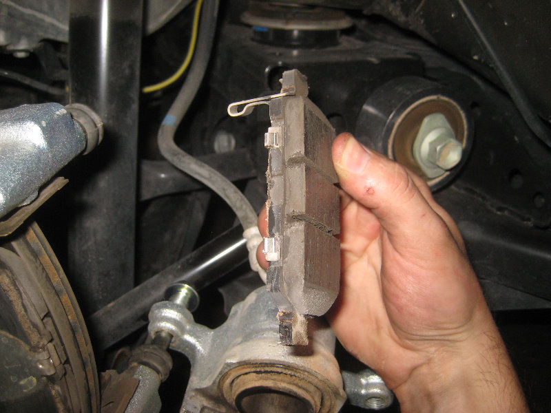 2015-2018-Nissan-Murano-Rear-Brake-Pads-Replacement-Guide-013