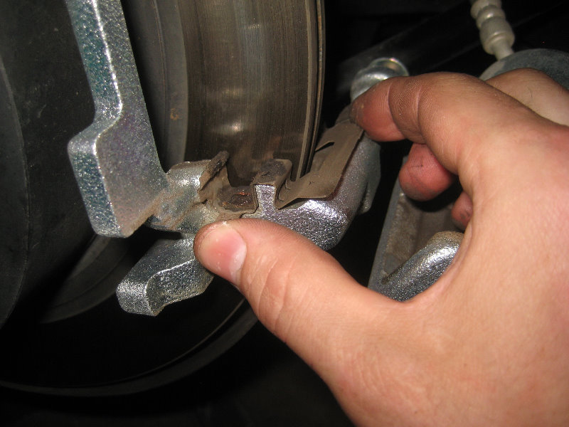 2015-2018-Nissan-Murano-Rear-Brake-Pads-Replacement-Guide-015