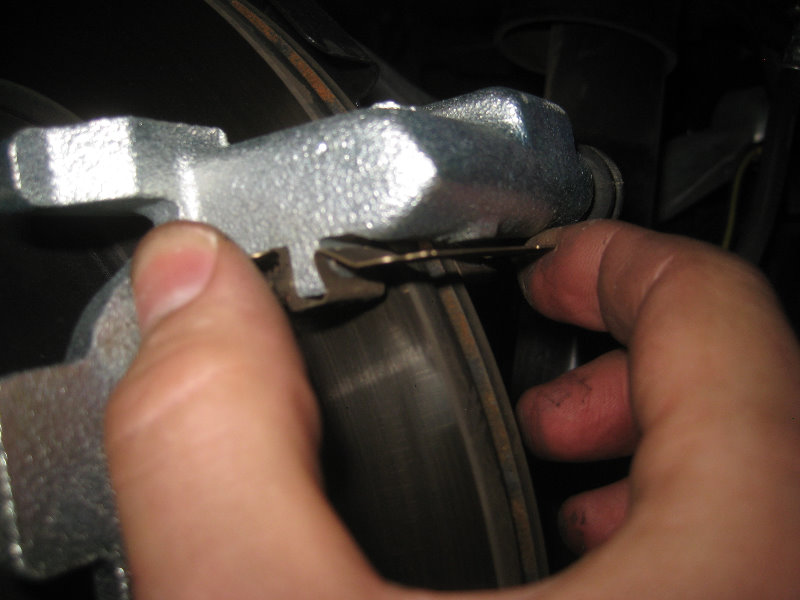 2015-2018-Nissan-Murano-Rear-Brake-Pads-Replacement-Guide-016