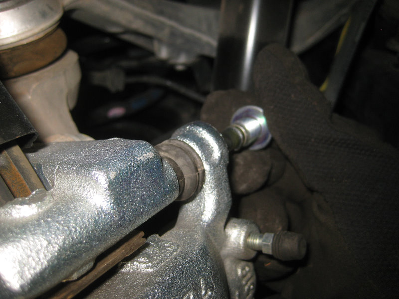 2015-2018-Nissan-Murano-Rear-Brake-Pads-Replacement-Guide-027