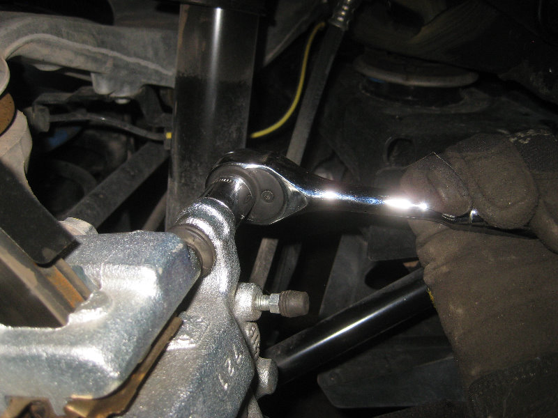 2015-2018-Nissan-Murano-Rear-Brake-Pads-Replacement-Guide-031