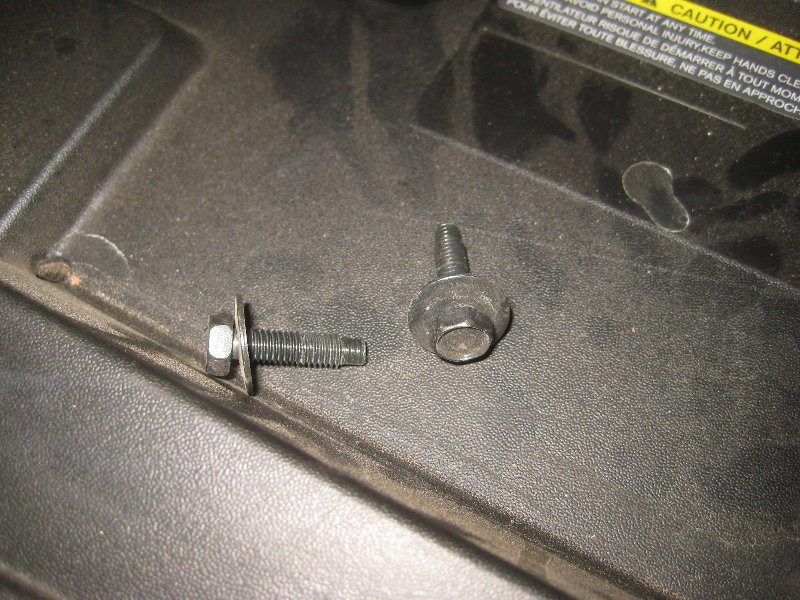 2015-2018-Nissan-Murano-Spark-Plugs-Replacement-Guide-004