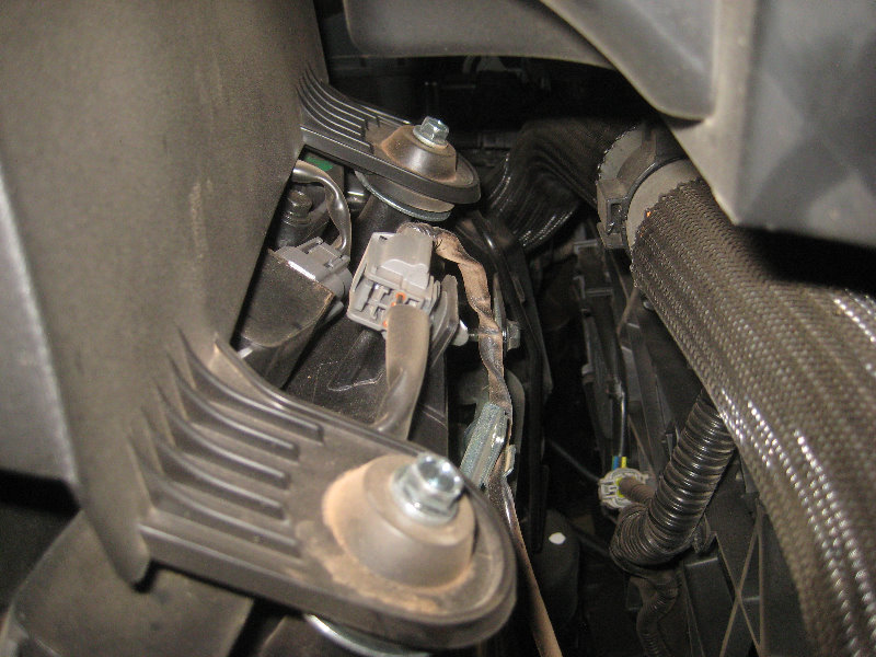 2015-2018-Nissan-Murano-Spark-Plugs-Replacement-Guide-005