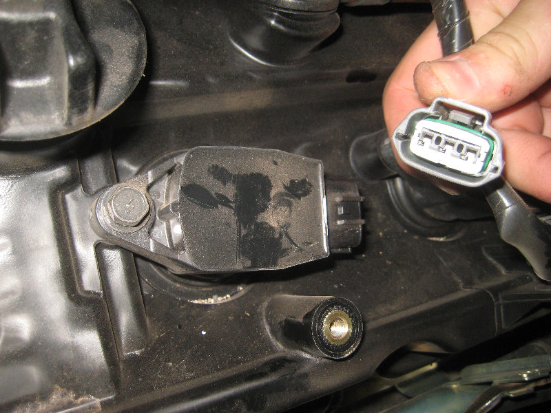 2015-2018-Nissan-Murano-Spark-Plugs-Replacement-Guide-015