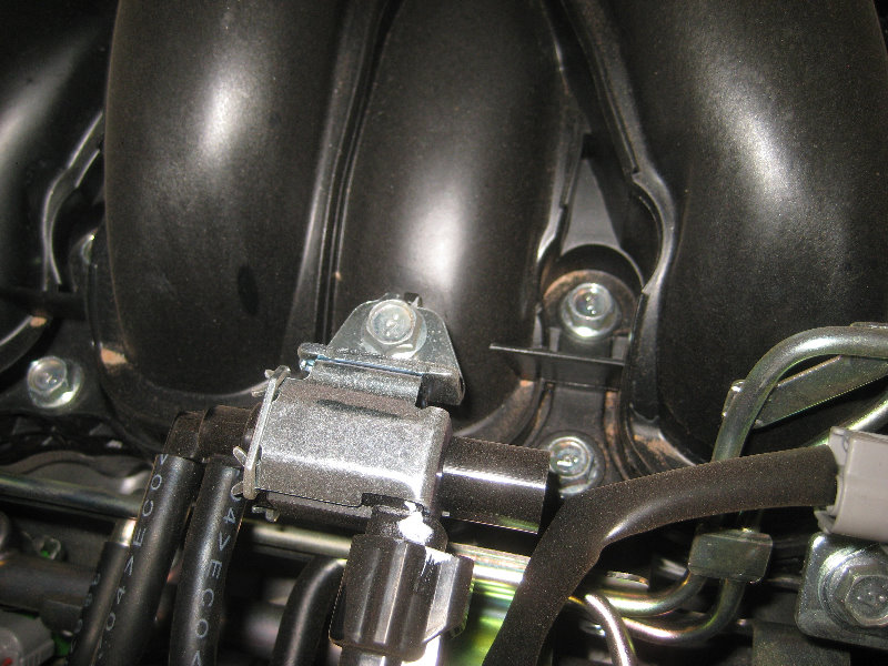 2015-2018-Nissan-Murano-Spark-Plugs-Replacement-Guide-034