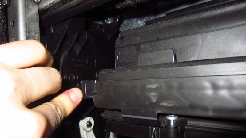2015-2019-Ford-Edge-Cabin-Air-Filter-Replacement-Guide-017