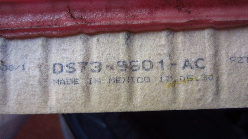 2015-2019-Ford-Edge-Engine-Air-Filter-Replacement-Guide-013