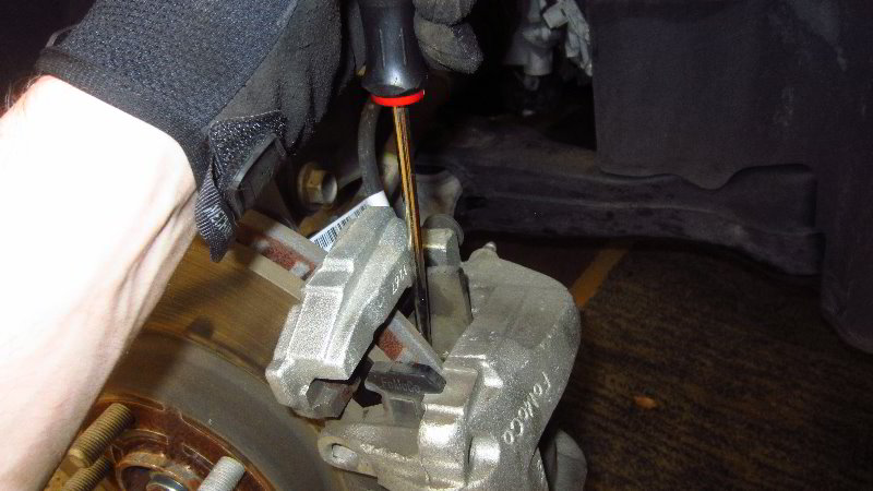2015-2019-Ford-Edge-Front-Brake-Pads-Replacement-Guide-023