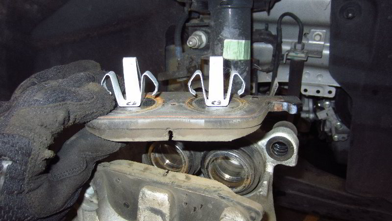 2015-2019-Ford-Edge-Front-Brake-Pads-Replacement-Guide-025