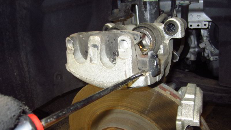 2015-2019-Ford-Edge-Front-Brake-Pads-Replacement-Guide-026