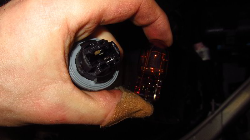 2015-2019-Ford-Edge-Front-Turn-Signal-Light-Bulbs-Replacement-Guide-015