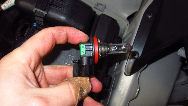 2015-2019-Ford-Edge-Headlight-Bulbs-Replacement-Guide-011
