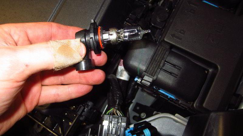 2015-2019-Ford-Edge-Headlight-Bulbs-Replacement-Guide-023