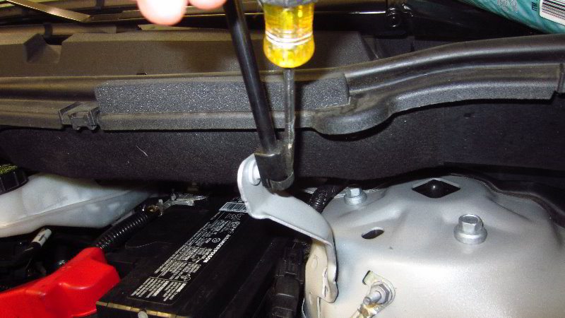2015-2019-Ford-Edge-Hood-Support-Struts-Replacement-Guide-003