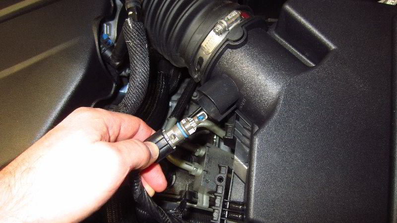 2015-2019-Ford-Edge-IAT-Sensor-Replacement-Guide-003