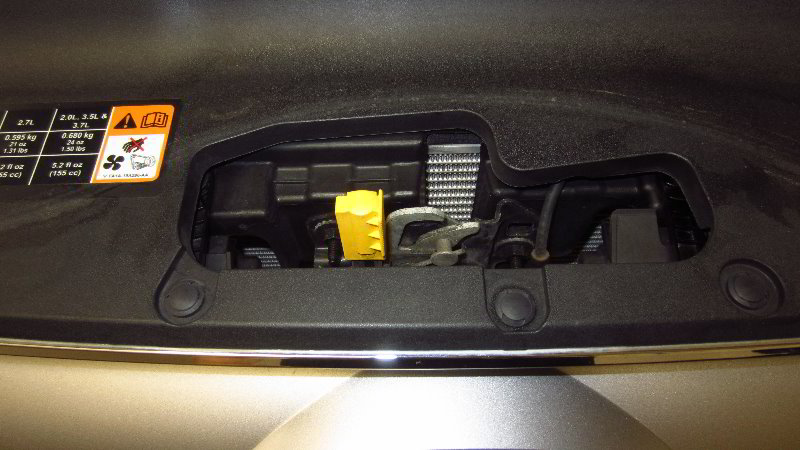2015-2019-Ford-Edge-Open-Hood-Access-Engine-Bay-Check-Oil--Guide-007