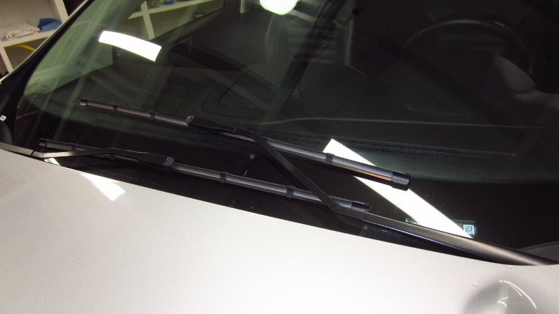2015-2019-Ford-Edge-Windshield-Wiper-Blades-Replacement-Guide-001