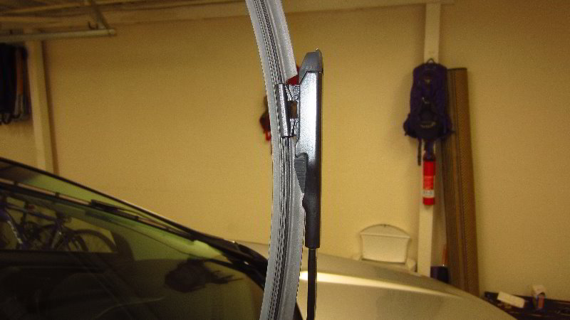 2015-2019-Ford-Edge-Windshield-Wiper-Blades-Replacement-Guide-004