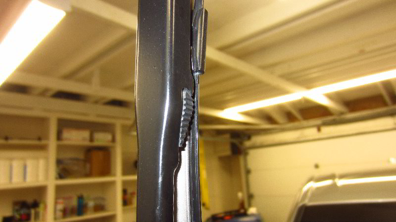 2015-2019-Ford-Edge-Windshield-Wiper-Blades-Replacement-Guide-006