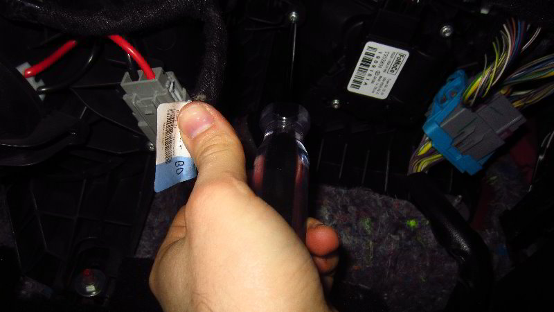 2015-2022-Ford-Mustang-Cabin-Air-Filter-Replacement-Guide-004