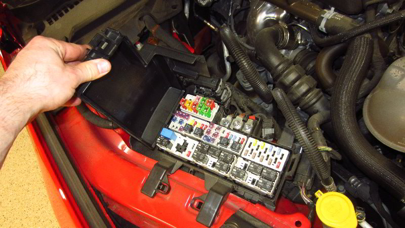 2015-2022-Ford-Mustang-Electrical-Fuse-Replacement-Guide-004