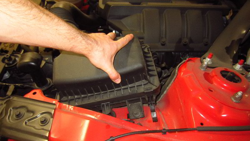 2015-2022-Ford-Mustang-Engine-Air-Filter-Replacement-Guide-006