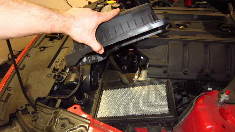 2015-2022-Ford-Mustang-Engine-Air-Filter-Replacement-Guide-007