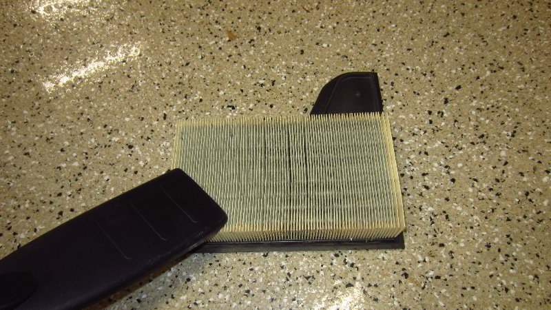 2015-2022-Ford-Mustang-Engine-Air-Filter-Replacement-Guide-012