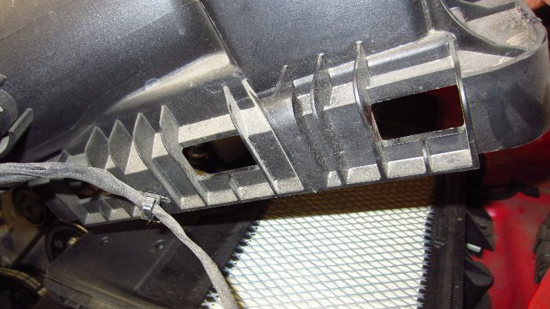 2015-2022-Ford-Mustang-Engine-Air-Filter-Replacement-Guide-016