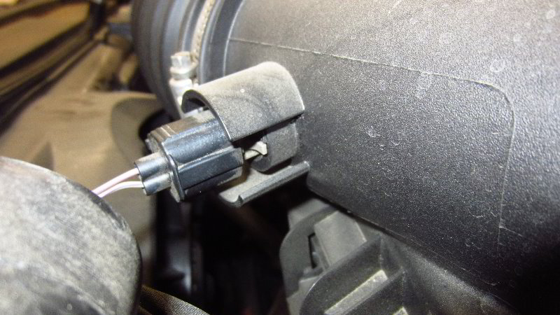 2015-2022-Ford-Mustang-IAT-Sensor-Replacement-Guide-004