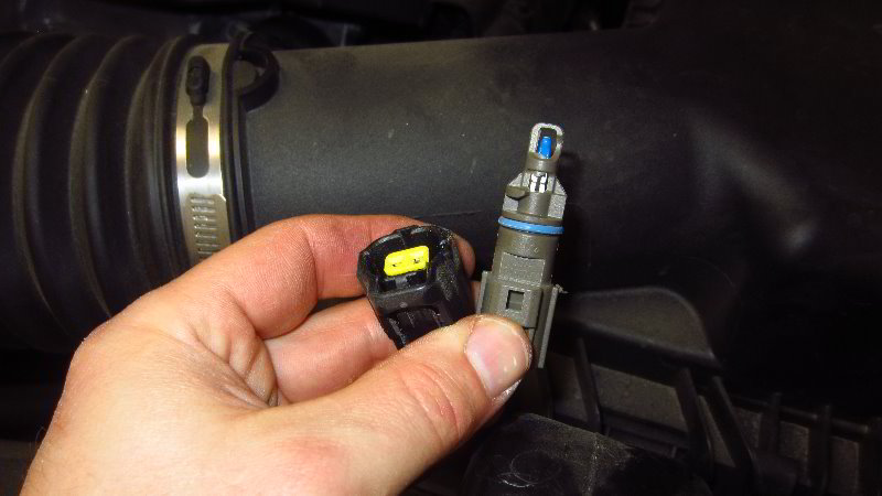 2015-2022-Ford-Mustang-IAT-Sensor-Replacement-Guide-009