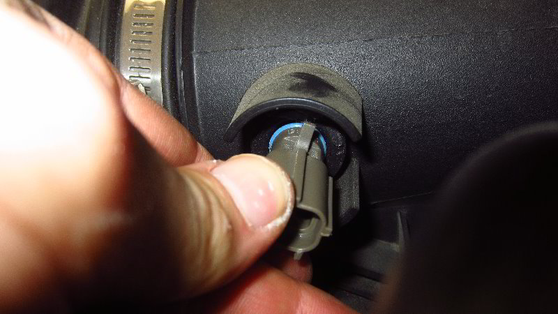 2015-2022-Ford-Mustang-IAT-Sensor-Replacement-Guide-012