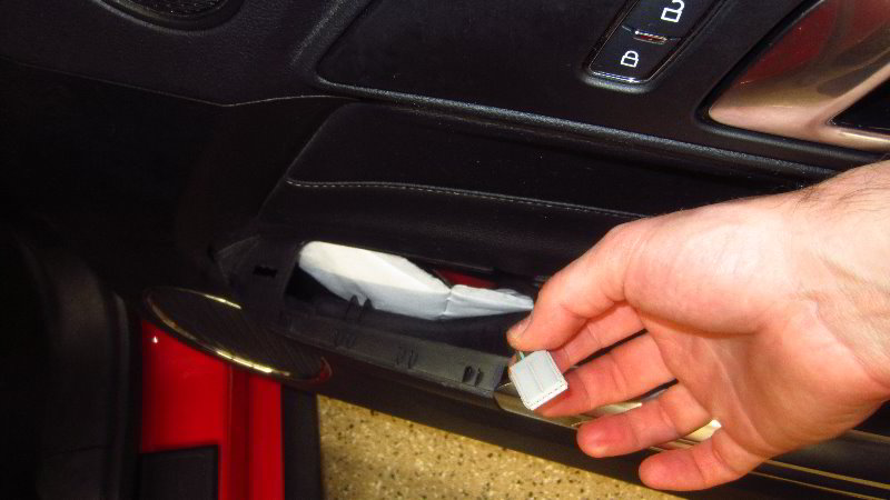 2015-2022-Ford-Mustang-Interior-Door-Panels-Removal-Guide-048