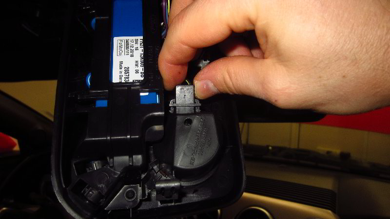 2015-2022-Ford-Mustang-Map-Dome-Light-Bulbs-Replacement-Guide-009