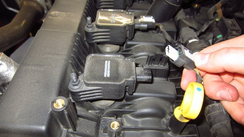 2015-2022-Ford-Mustang-Spark-Plugs-Replacement-Guide-018