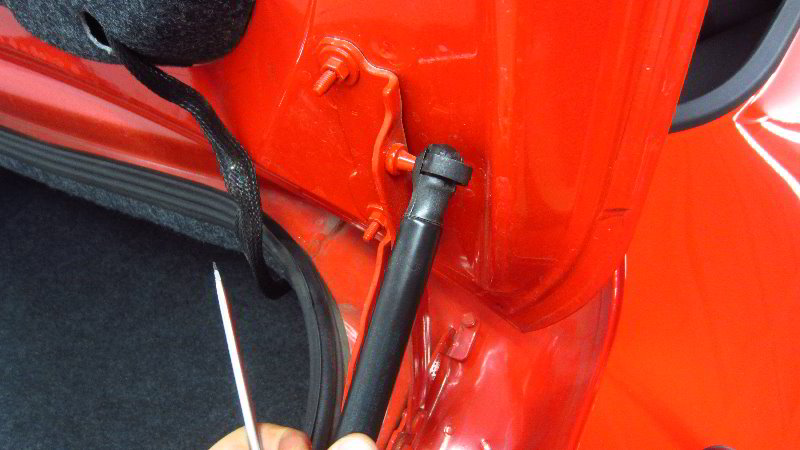 2015-2022-Ford-Mustang-Trunk-Lid-Support-Struts-Replacement-Guide-011