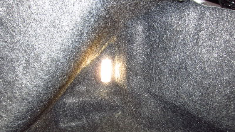 2015-2022-Ford-Mustang-Trunk-Light-Bulb-Replacement-Guide-002