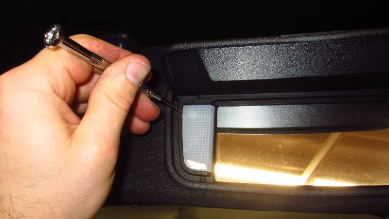 2015-2022-Ford-Mustang-Vanity-Mirror-Light-Bulbs-Replacement-Guide-003