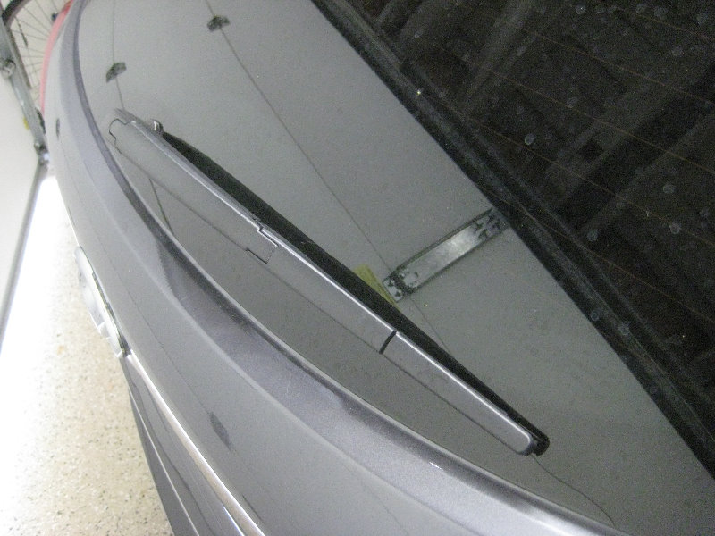 thumbnail image 2 of Refresh 14 Inch (350mm) Rear Window Wiper Blade For Hyundai Tucson 2015-2021 – Exact Fit 2 of 4