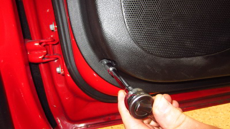 2016-2019-Chevrolet-Cruze-Interior-Door-Panel-Removal-Speaker-Upgrade-Guide-077