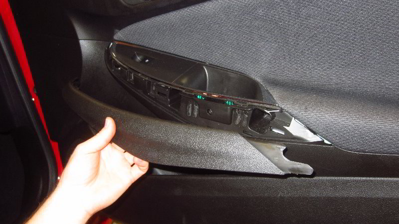 2016-2019-Chevrolet-Cruze-Interior-Door-Panel-Removal-Speaker-Upgrade-Guide-084