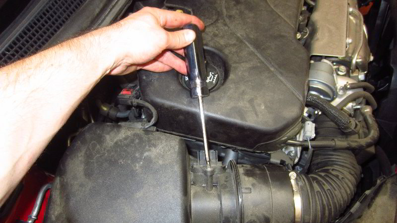 2016-2019-Chevrolet-Cruze-MAF-Sensor-Replacement-Guide-006