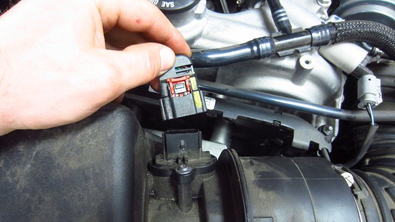 2016-2019-Chevrolet-Cruze-MAF-Sensor-Replacement-Guide-023